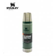 Stanley Classic Legendary Vacuum Insulated Bottle 20oz Hammertone Green 10-07931-001