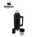 Stanley Classic Legendary Vacuum Insulated Bottle 2.0qt 1.89L Matt Black 10-07934-002