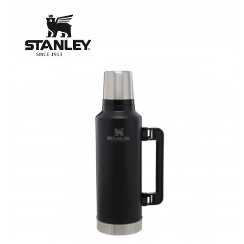Classic Legendary Vacuum Insulated Bottle | 1.5 QT | Stanley