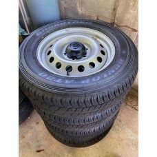 (Set of 4) USED Toyota Hilux Grandtrek Dunlop AT20 Tyres 225/70R17 With Steel Wheel Rims Manufactured 15th Week of 2023